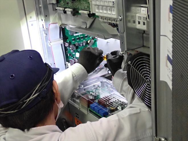 UPS(無停電電源装置)